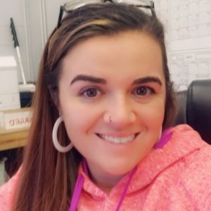 Meet your Posher, Monica